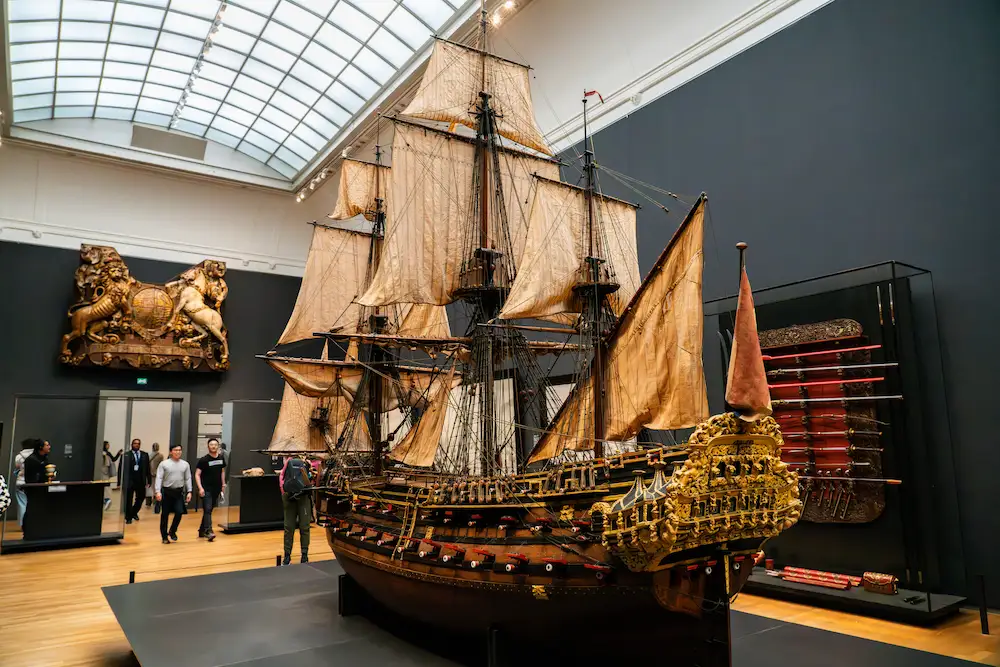 Eight centuries of art and history